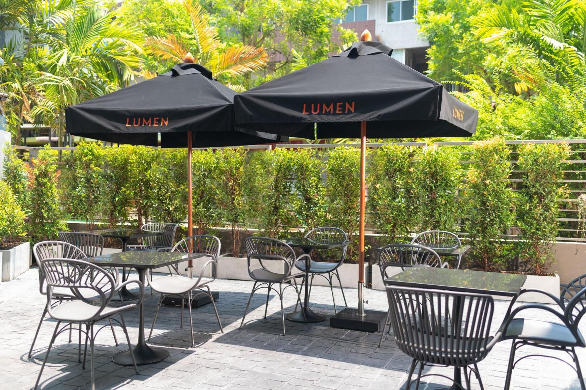 Lumen Bangkok Udomsuk Station Hotel Exterior photo